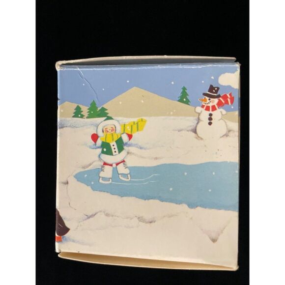 Avon Vintage 1983 Igloo plastic 3” ornament - Picture 7 of 11
